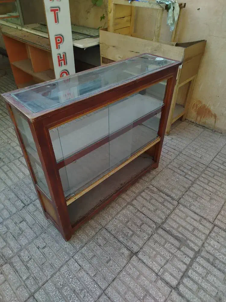 ویترین ومیز کار|بوفه، ویترین، کنسول|بروجرد, |دیوار