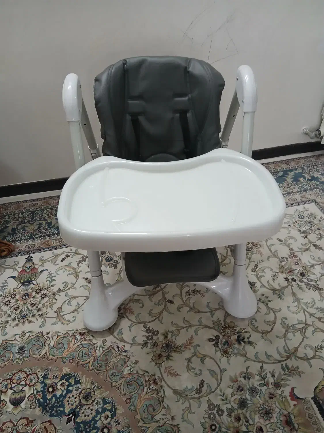 صندلی غذای کودک|تخت و صندلی بچه|محمدشهر, همایون ویلا|دیوار