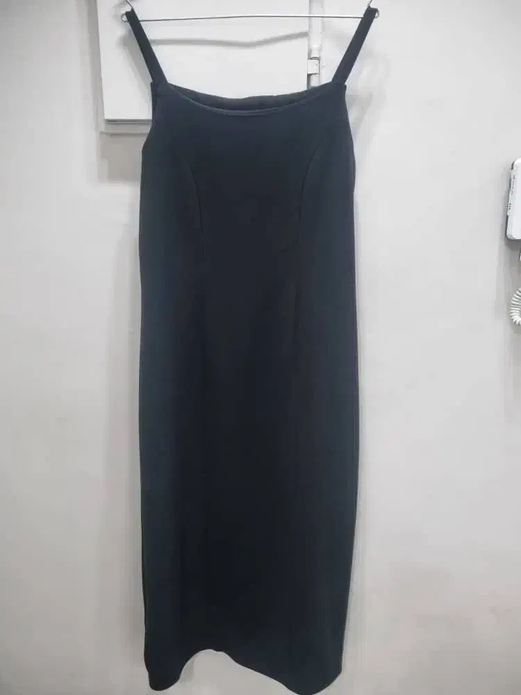 پیراهن ساده مشکی|لباس|بهبهان, |دیوار