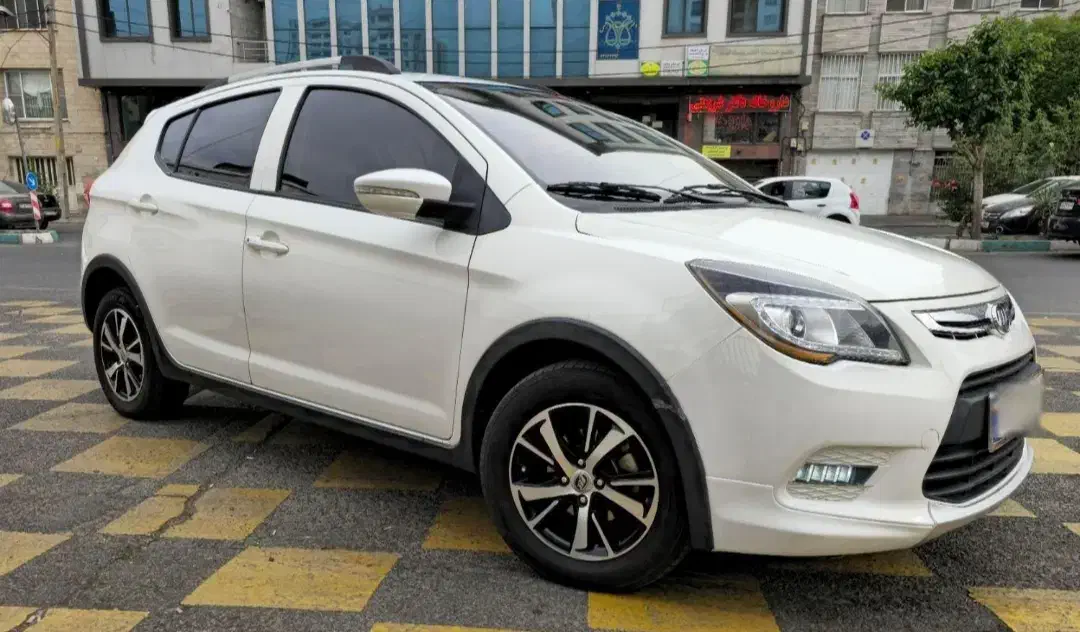 با پول پژو شاسی بلند خارجی سوار شو|خودرو سواری و وانت|کرمان, |دیوار