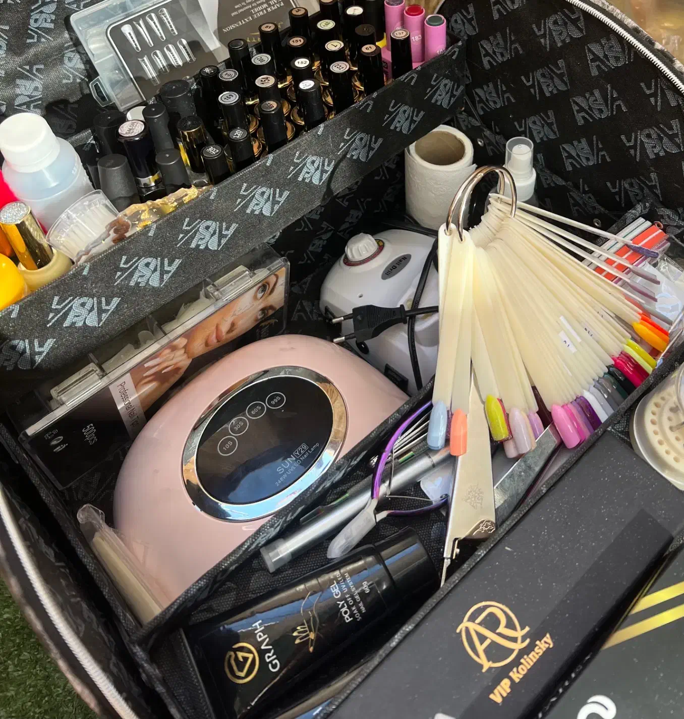 وسایل‌کاشت‌ناخن‌کامل|آرایشگاه و سالن‌های زیبایی|فردیس, فرامرزیه|دیوار