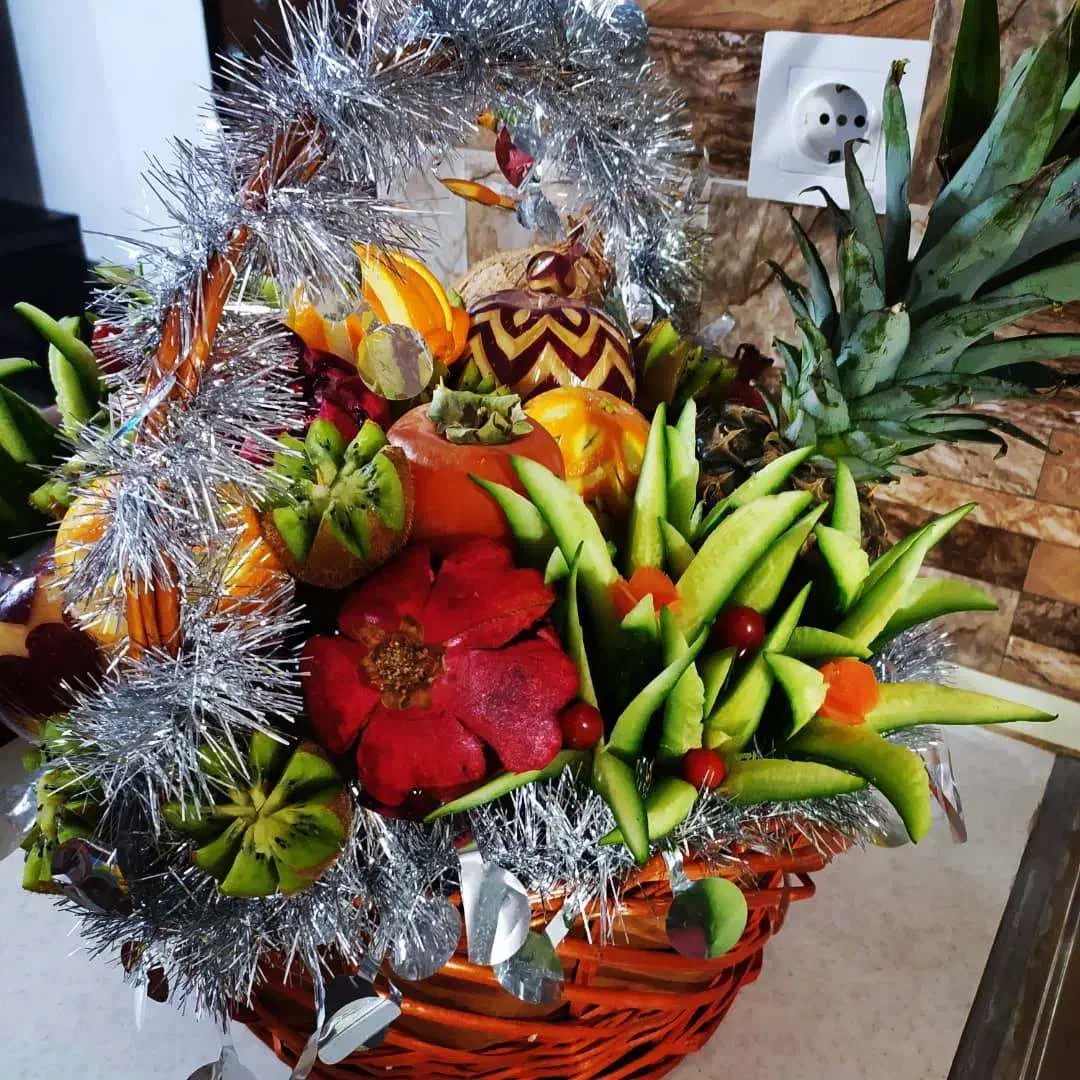 حکاکی میوه و هندوانه|خدمات پذیرایی، مراسم|الوند, |دیوار