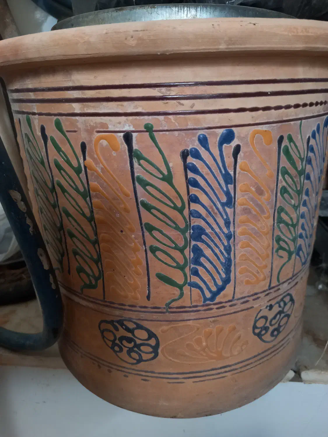 یک عدد گلدان سفالی|گل و گیاه طبیعی|استهبان, |دیوار