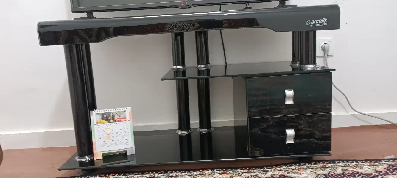 لوازم خانگی|میز تلویزیون|قم, شاه ابراهیم|دیوار