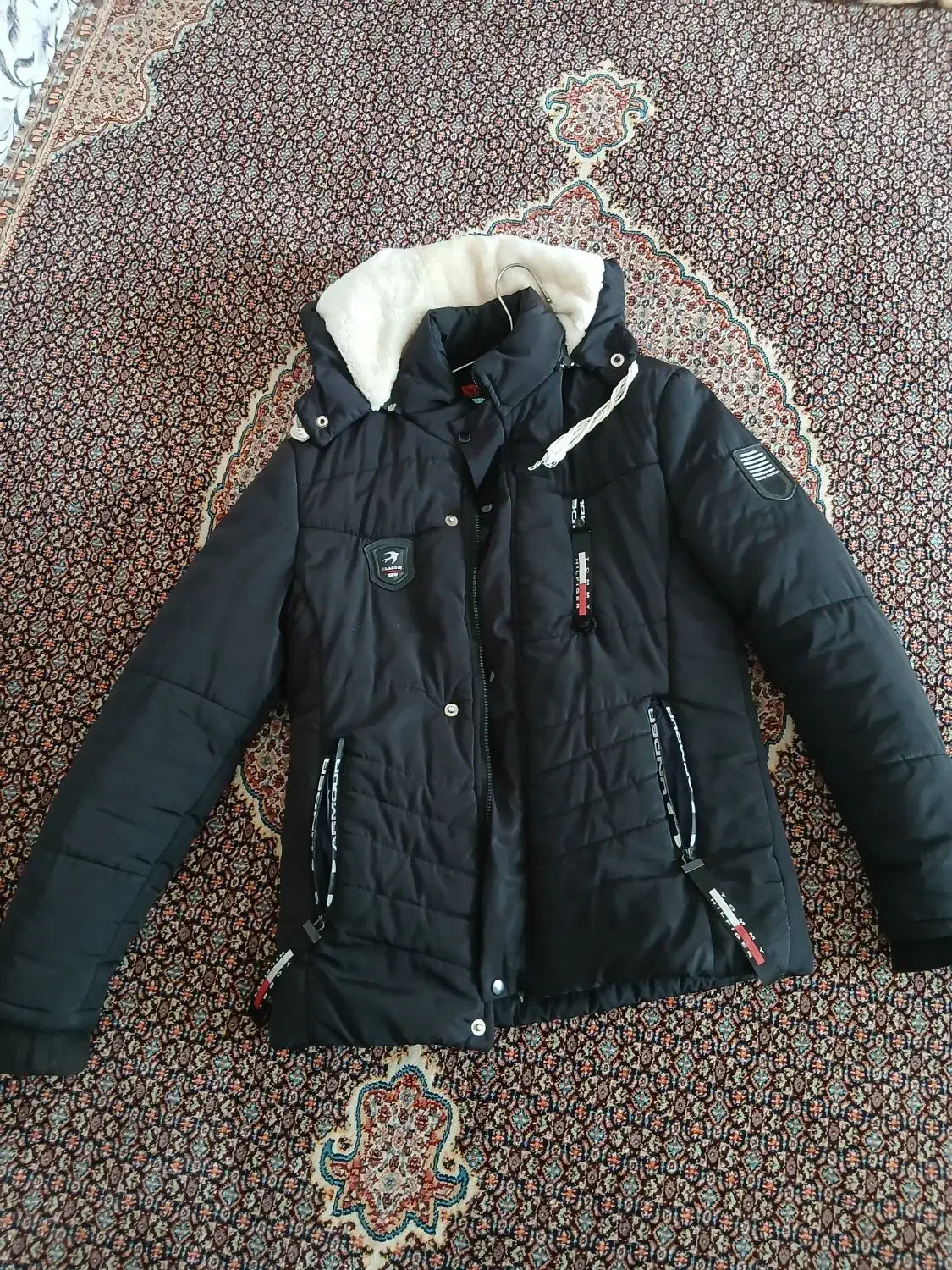 کاپشن و پافر در حد نو|لباس|مرند, |دیوار