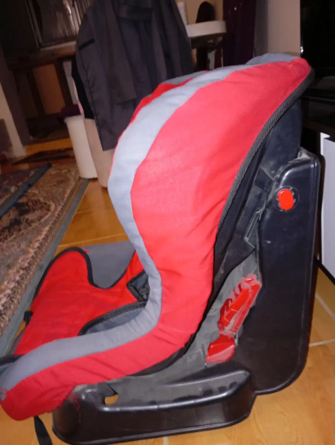 صندلی کودک|تخت و صندلی بچه|کرمانشاه, |دیوار