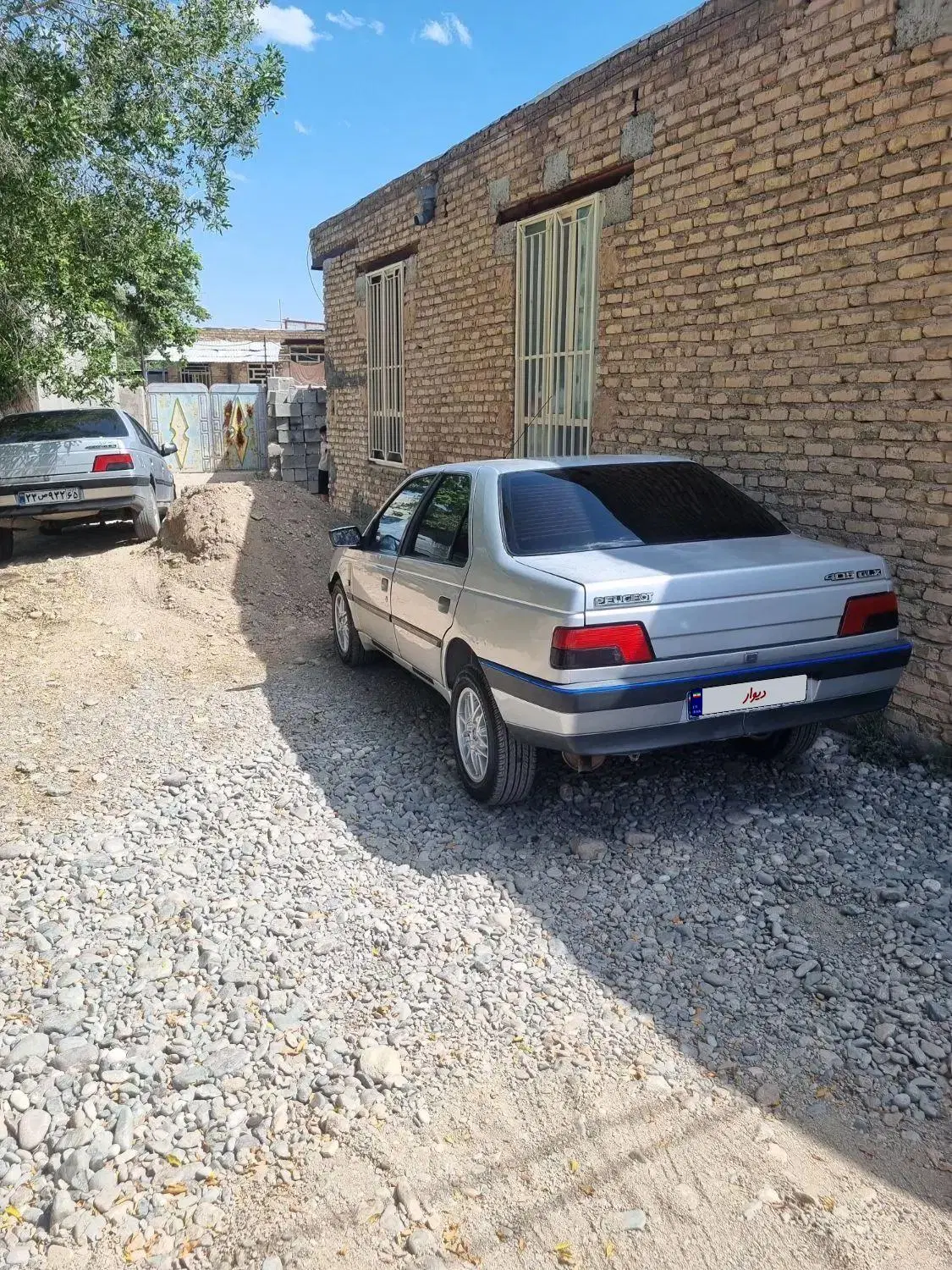 پژو ۴۰۵|خودرو سواری و وانت|جیرفت, |دیوار