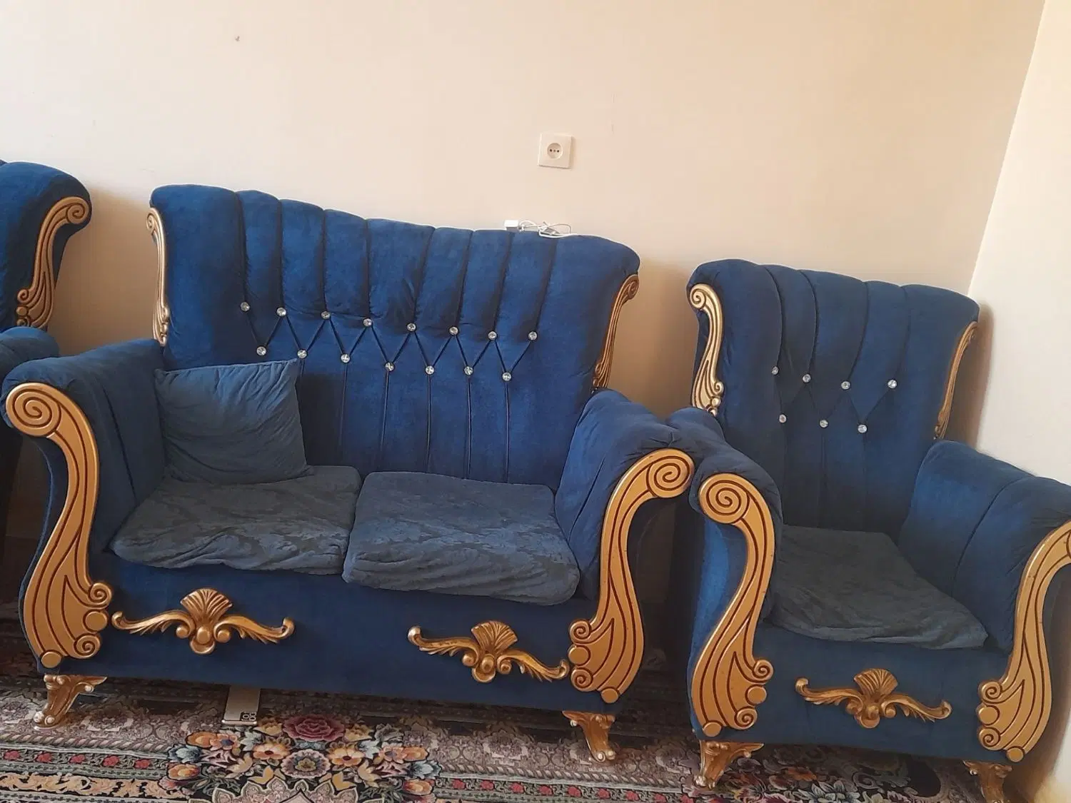 مبل|مبلمان خانگی و میز عسلی|اصفهان, بهارستان|دیوار