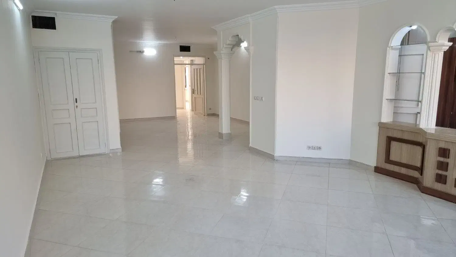 آپارتمان ۱۸۵ متر - فرامرز - طبقه اول|اجارهٔ آپارتمان|مشهد, زمانه|دیوار