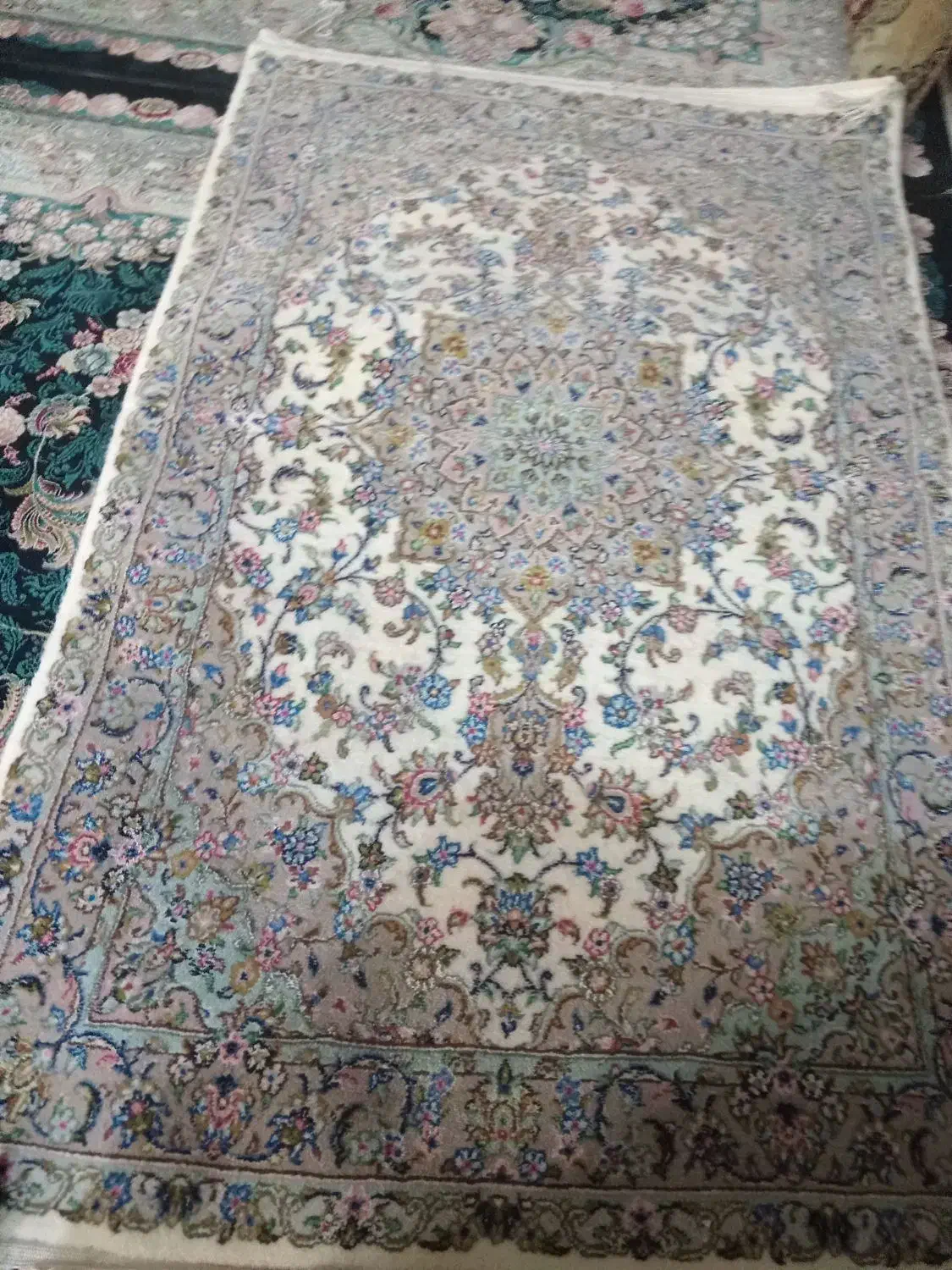 قالی دست بافت|فرش|کاشان, فاز ۲ ناجی آباد|دیوار