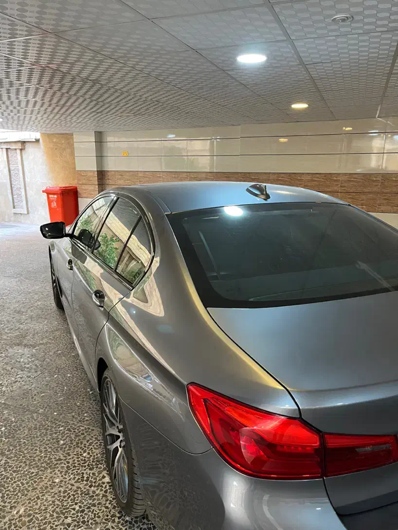 بی ام و ۵۳۰ مدل ۲۰۱۷|خودرو سواری و وانت|شیراز, بعثت|دیوار