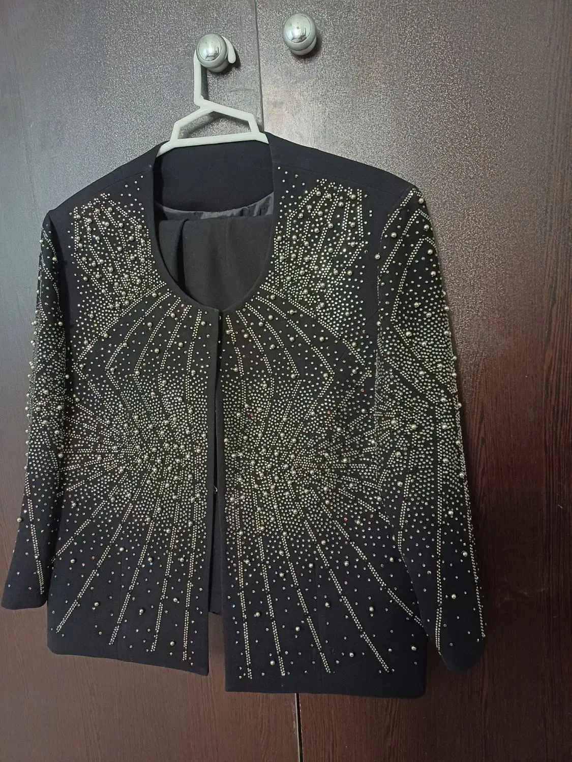 کت سارافون مجلسی|لباس|صدرا-فارس, فاز ۱|دیوار