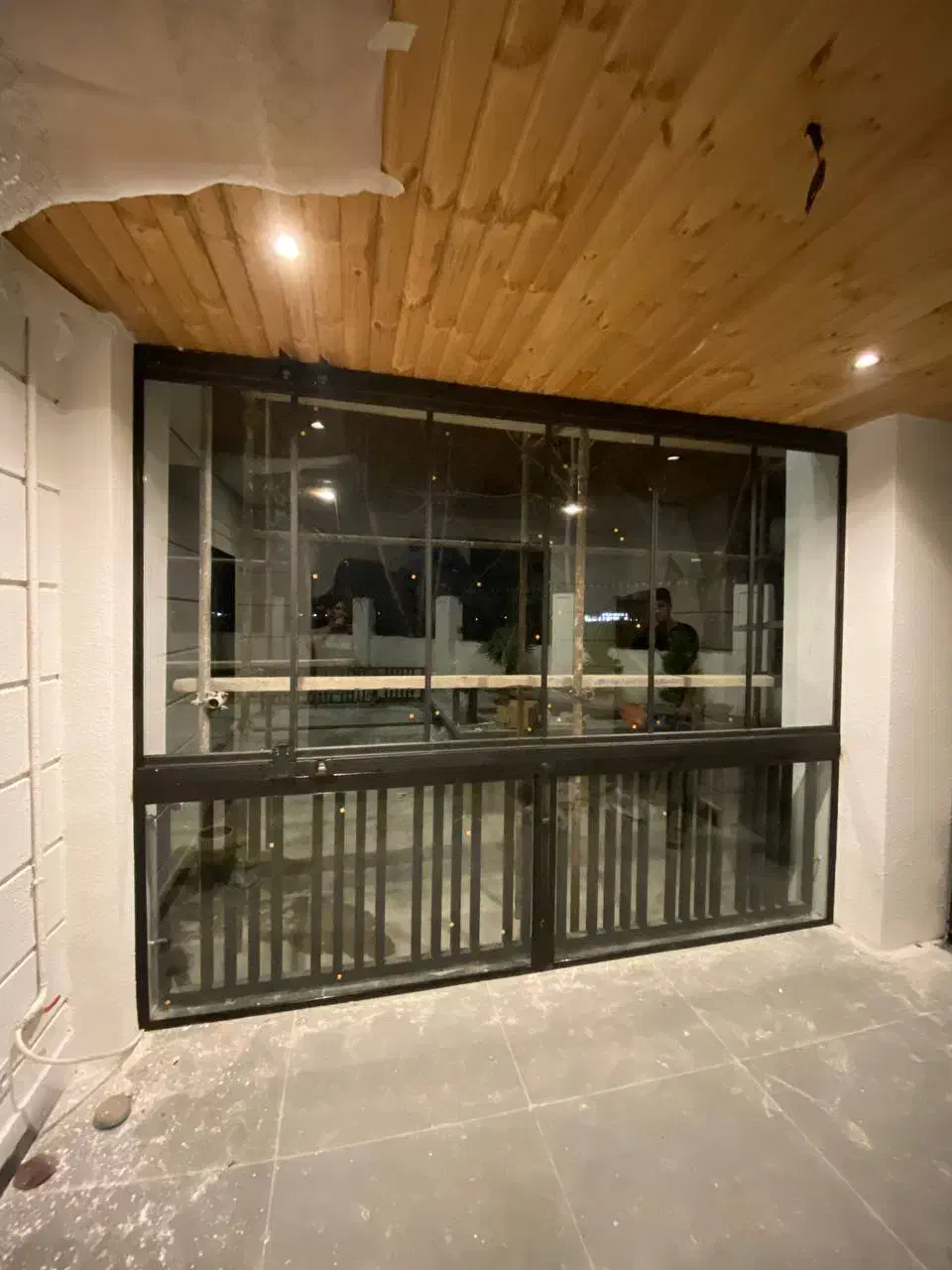 شیشه سکوریت جان پناه بالکن شیشه‌ای کابین دوش|خدمات پیشه و مهارت|رشت, کوی قدس|دیوار