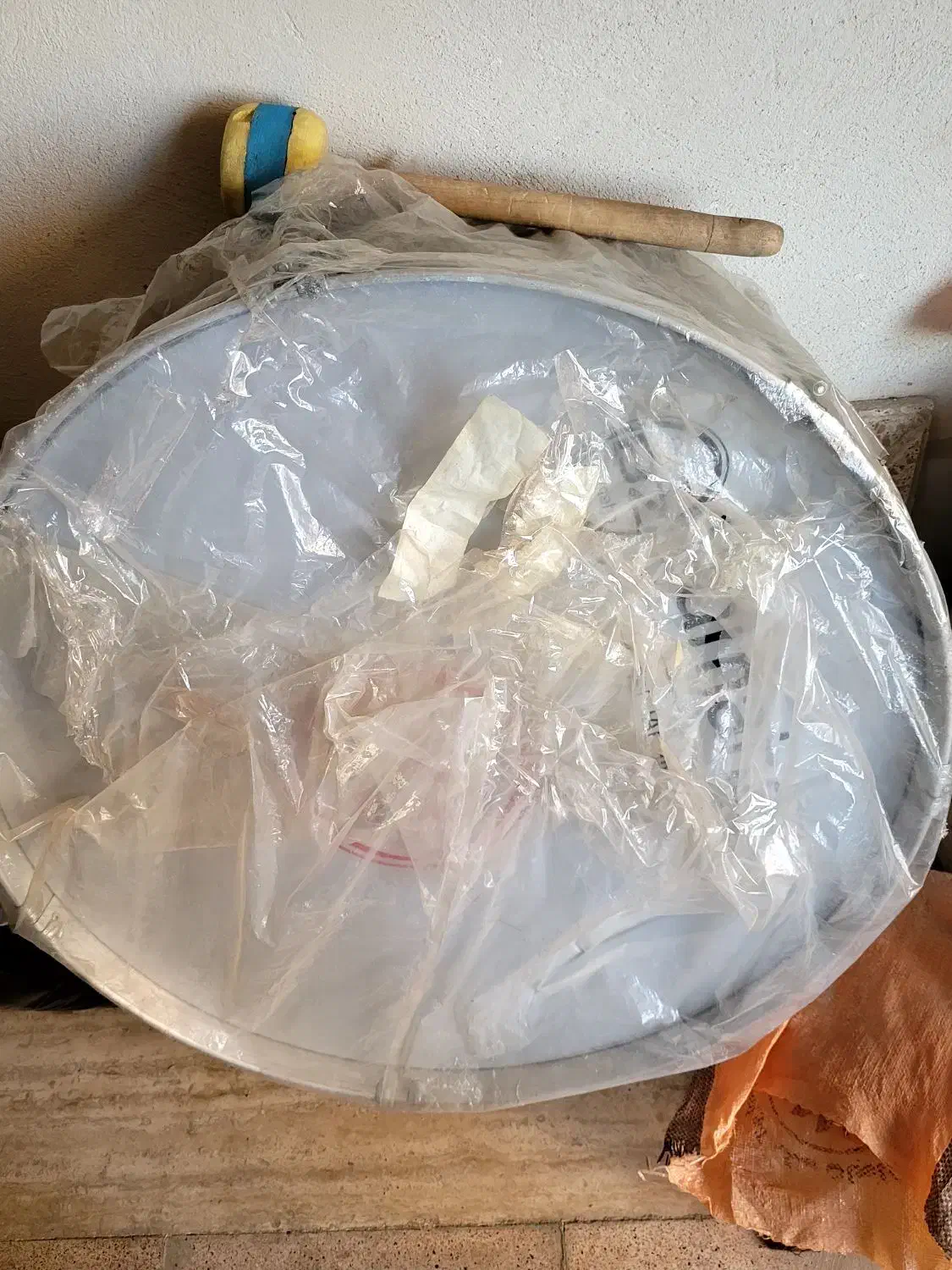 طبل|درام و پرکاشن|پیشوا, |دیوار