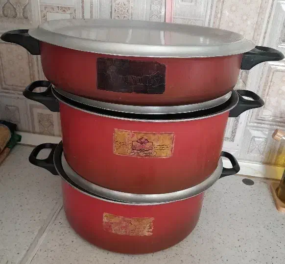 قابلمه|ظروف پخت‌وپز|کرج, ساسانی (قلمستان)|دیوار