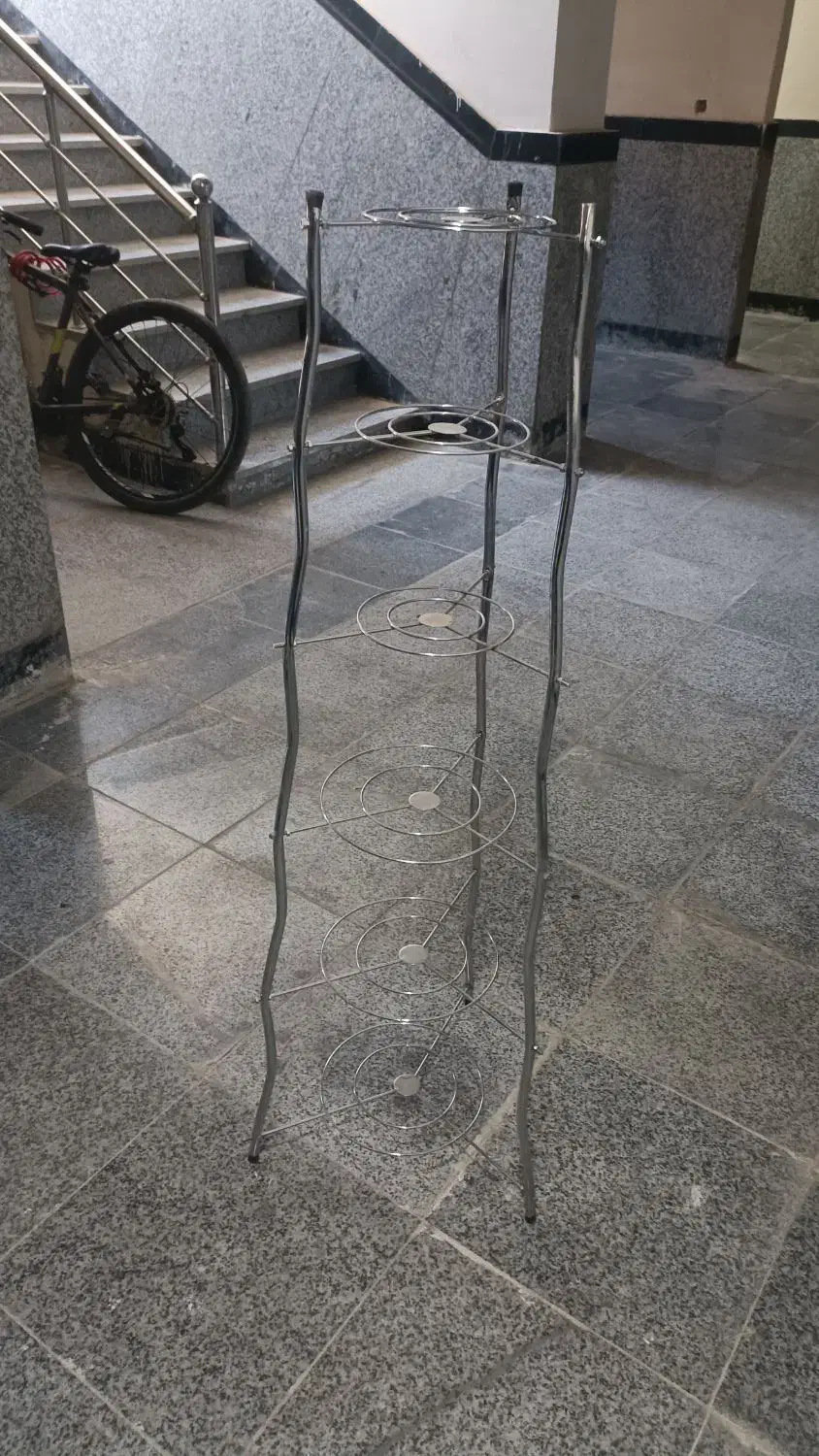 استند(پایه) قابلمه 6طبقه موجدار|آب‌چکان و نظم‌دهنده ظروف|بروجرد, |دیوار