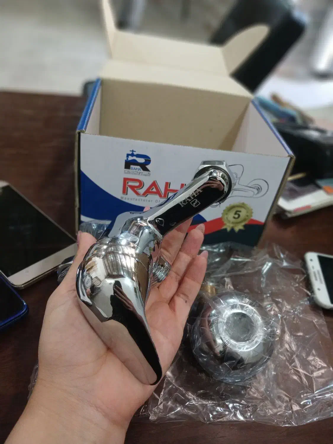 شیرآلات مارک رها  استیل بینظیر  پخش هستیم|لوازم حمام|سبزوار, سیادتی|دیوار