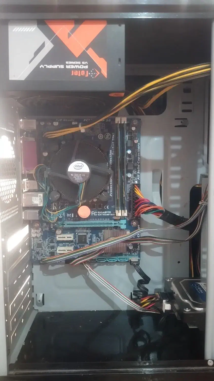 کامپیوتر|رایانه رومیزی|مشهد, میان ولایت|دیوار