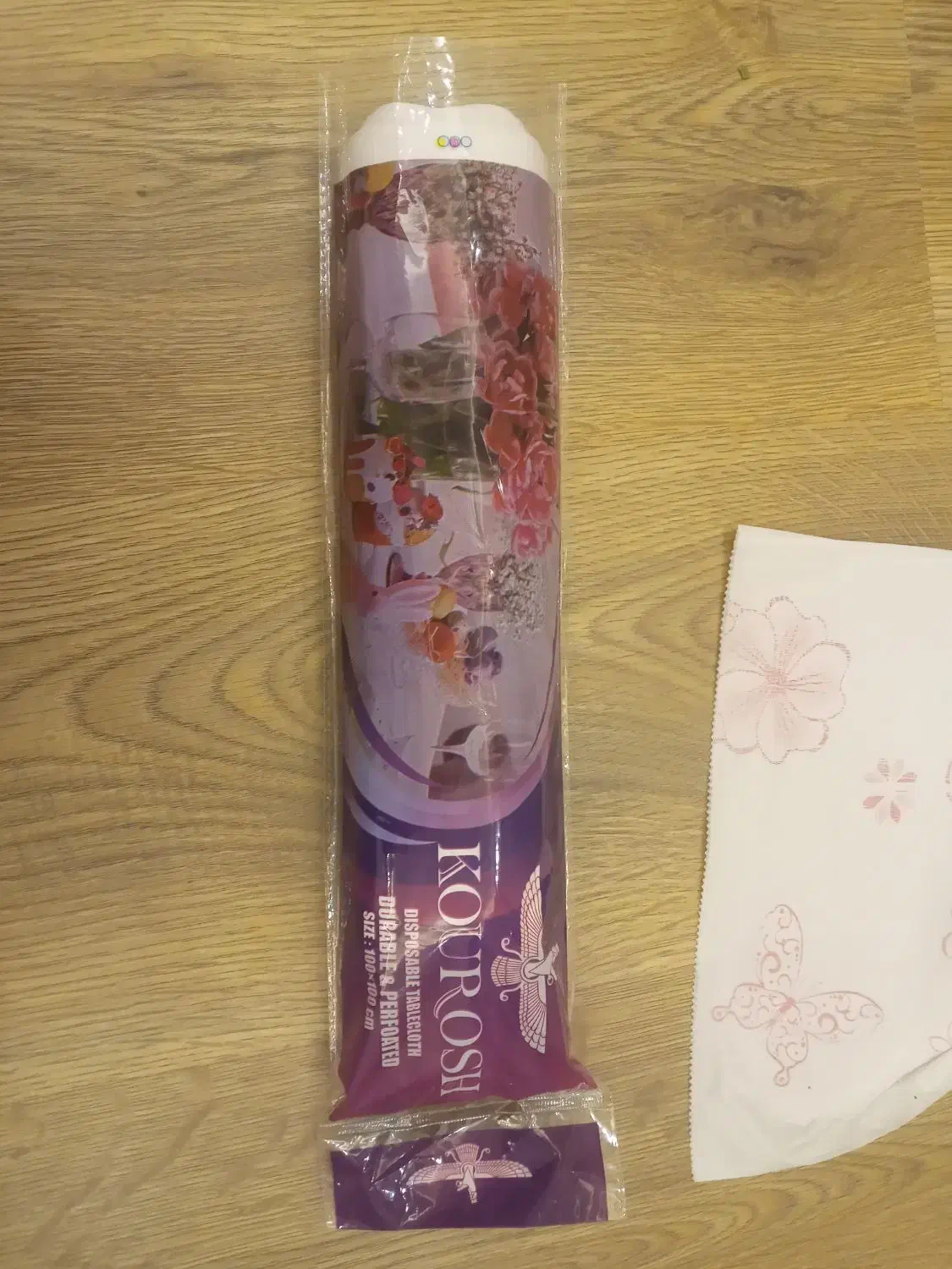 تولیدوفروش سفره یک بار مصرف طرحدار|ظروف نگهدارنده، پلاستیکی، یک‌بارمصرف|سلماس, |دیوار