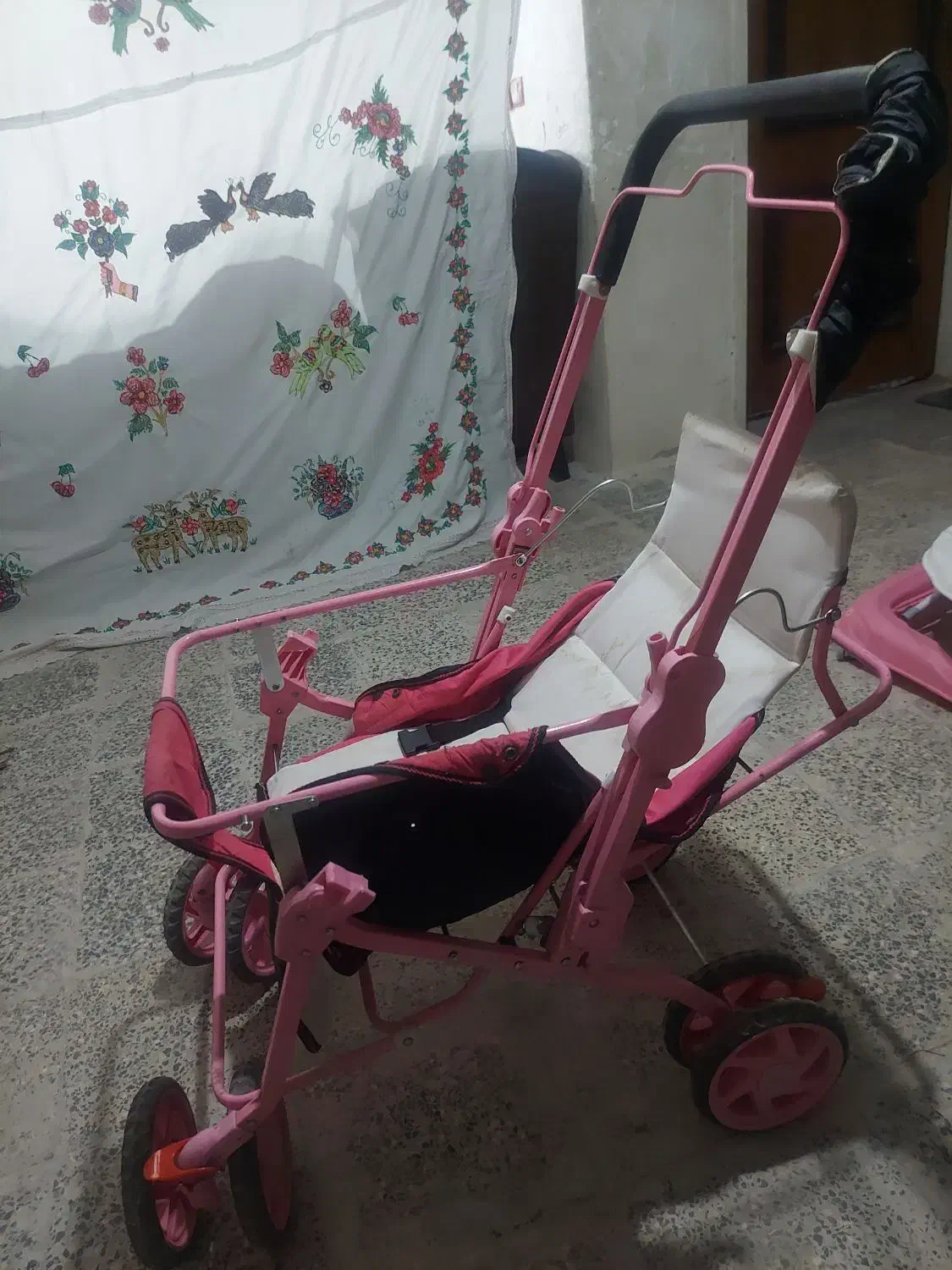 کالسکه سبک|کالسکه و لوازم جانبی|یاسوج, |دیوار