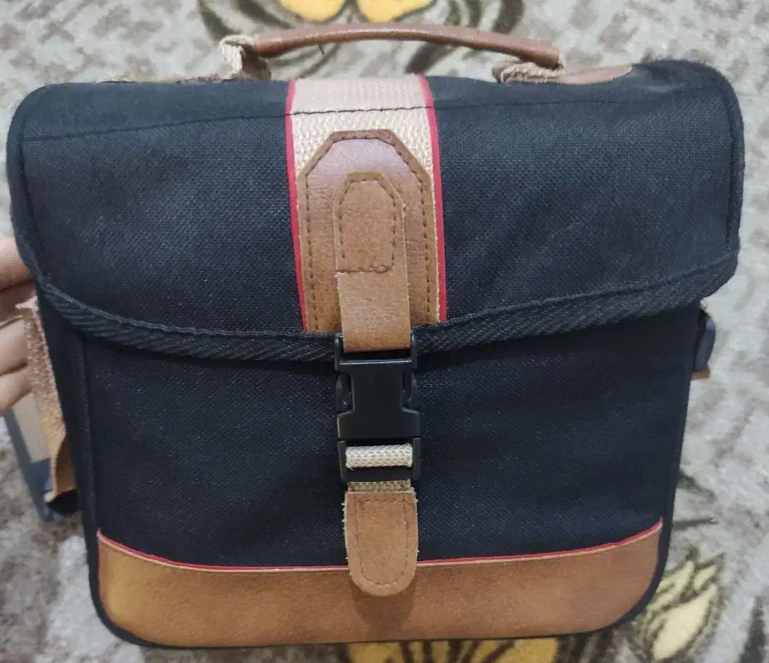 دوربین عکاسی و مشعلی پلوس|دوربین عکاسی و فیلم‌برداری|بهبهان, |دیوار