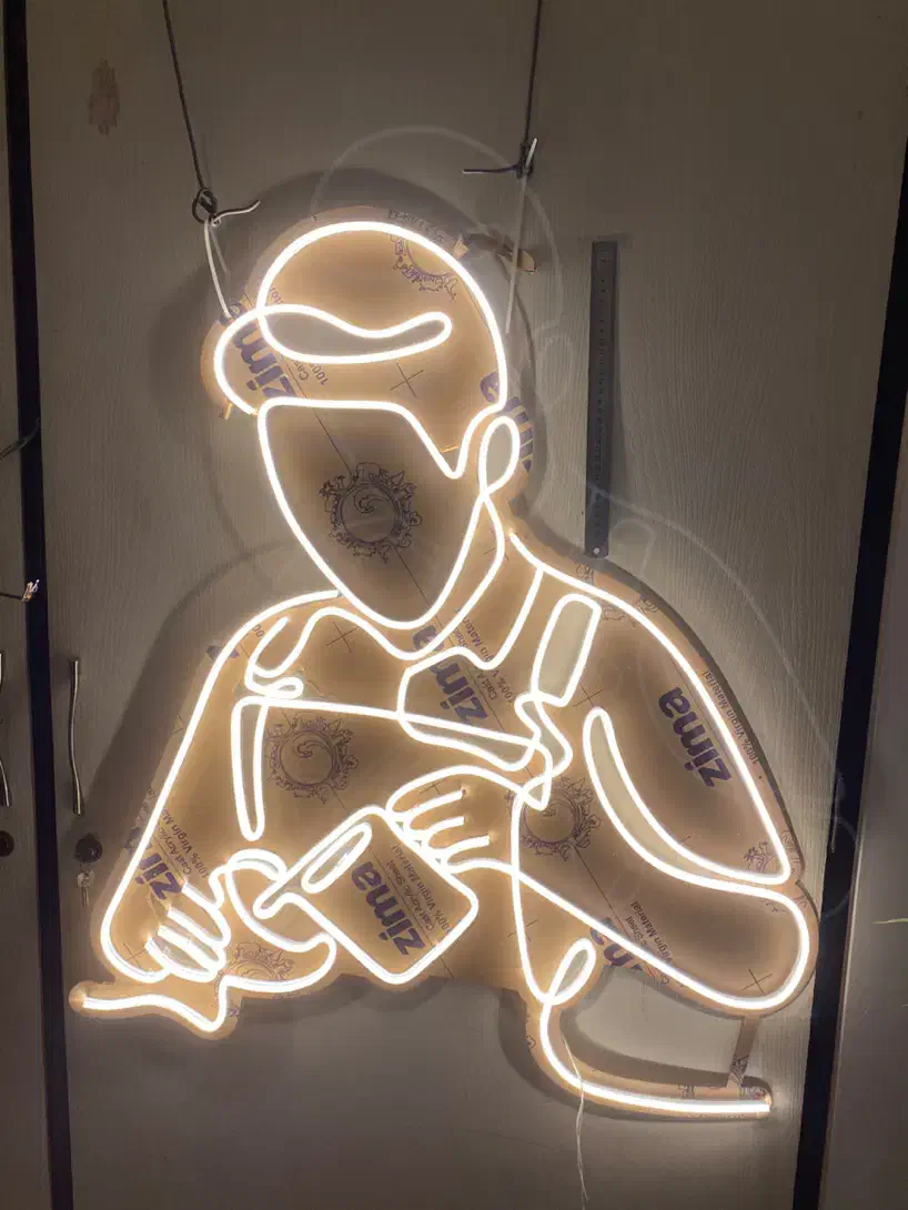 تابلو نئون فلکسی|کافی‌شاپ و رستوران|قم, بنیاد|دیوار