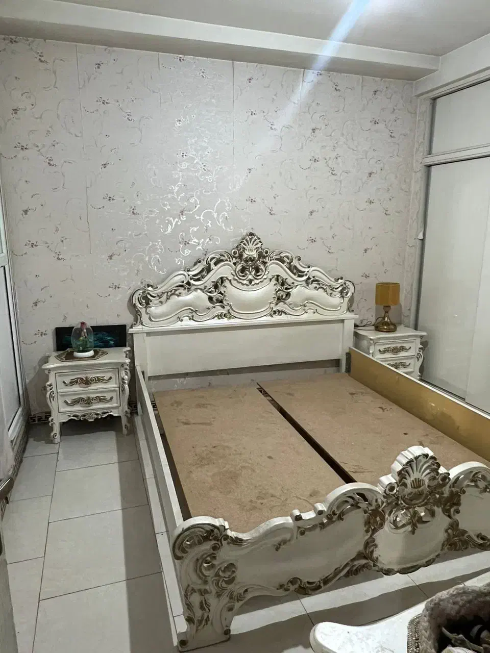 تخت ۲نفر با۲عددپاتختی چوب راش|تخت و سرویس خواب|پاکدشت, پاکدشت (مامازند)|دیوار