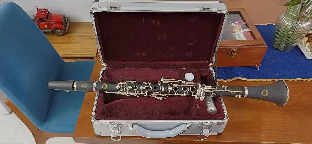 کلارینت سوزوکی|سازهای بادی|شاهین‌شهر, خانه کارگر|دیوار