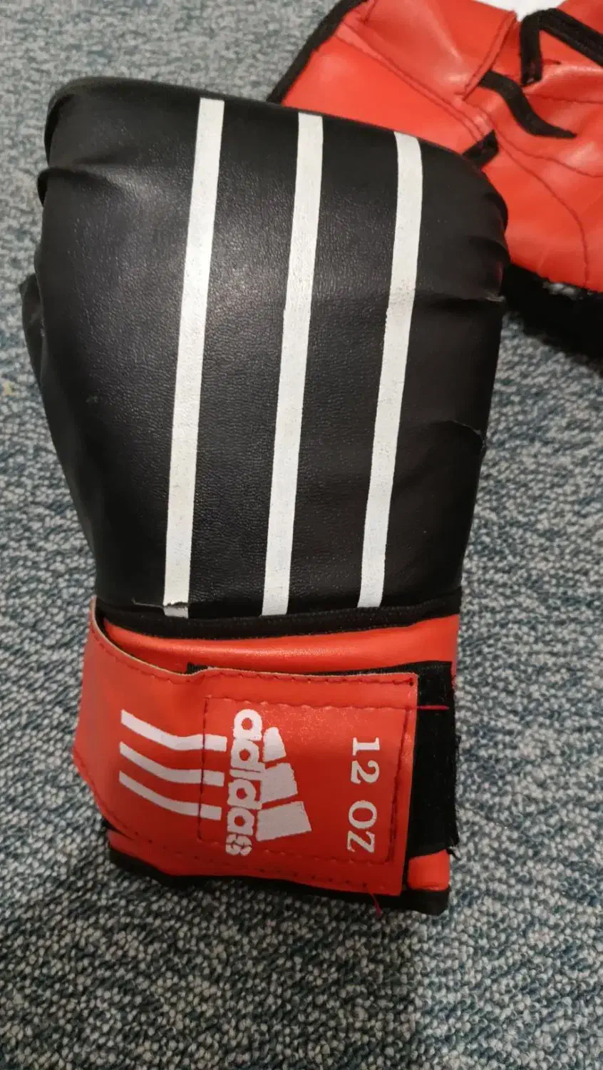 دستکش بوکس ادیداس|تجهیزات ورزشی|یاسوج, |دیوار