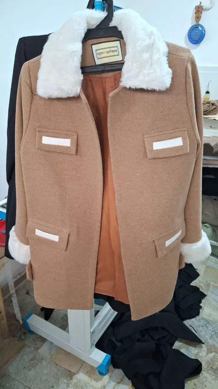 پالتو|لباس|قم, ارم|دیوار