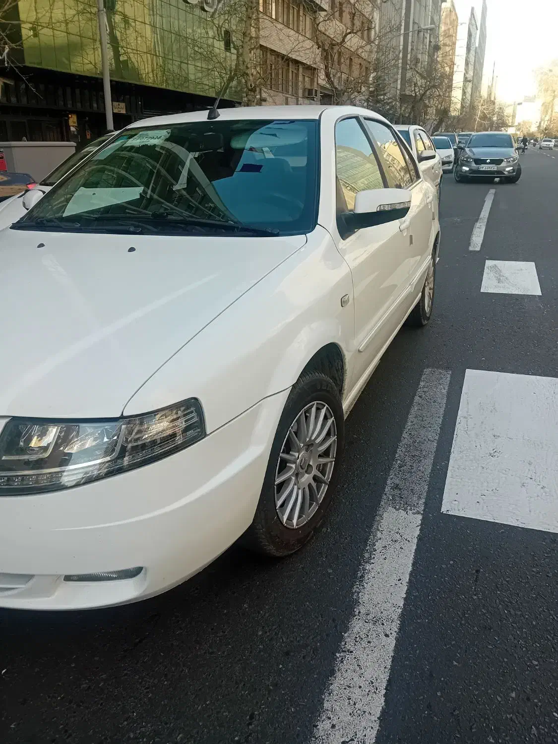 سورن ۴۰۲ Ef7|خودرو سواری و وانت|تهران, میدان ولیعصر|دیوار