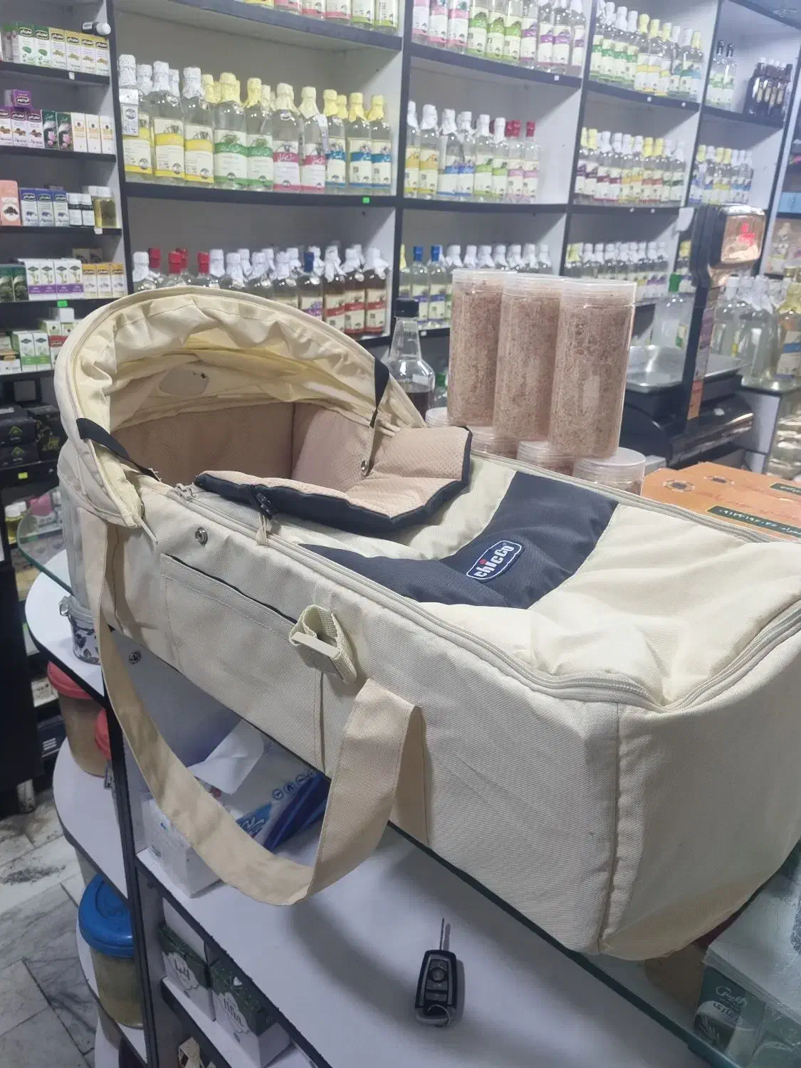 تخت کنار مادر،صندلی غذا،حمل کودک|تخت و صندلی بچه|هشتگرد, هشتگرد قدیم|دیوار