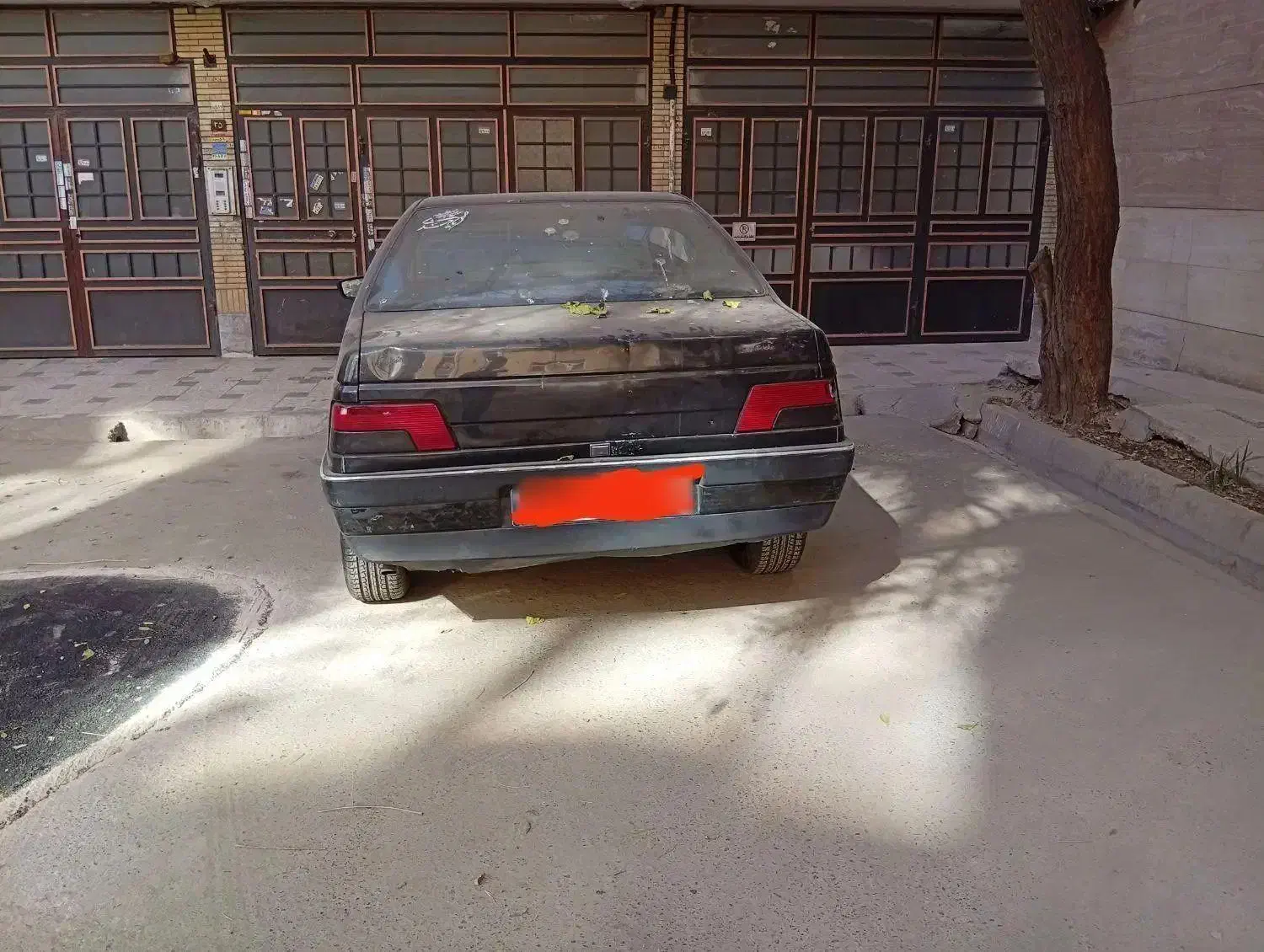 پژو 405 مدل 82 مشکی|خودرو سواری و وانت|مشهد, زمانه|دیوار