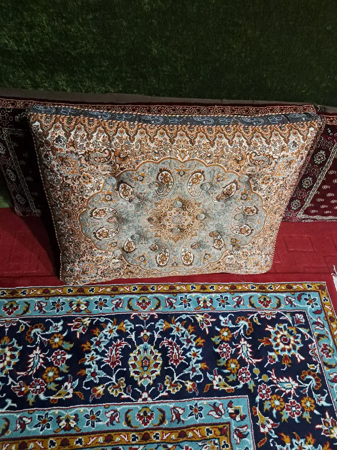 پشتی|پشتی|مشهد, وحید|دیوار