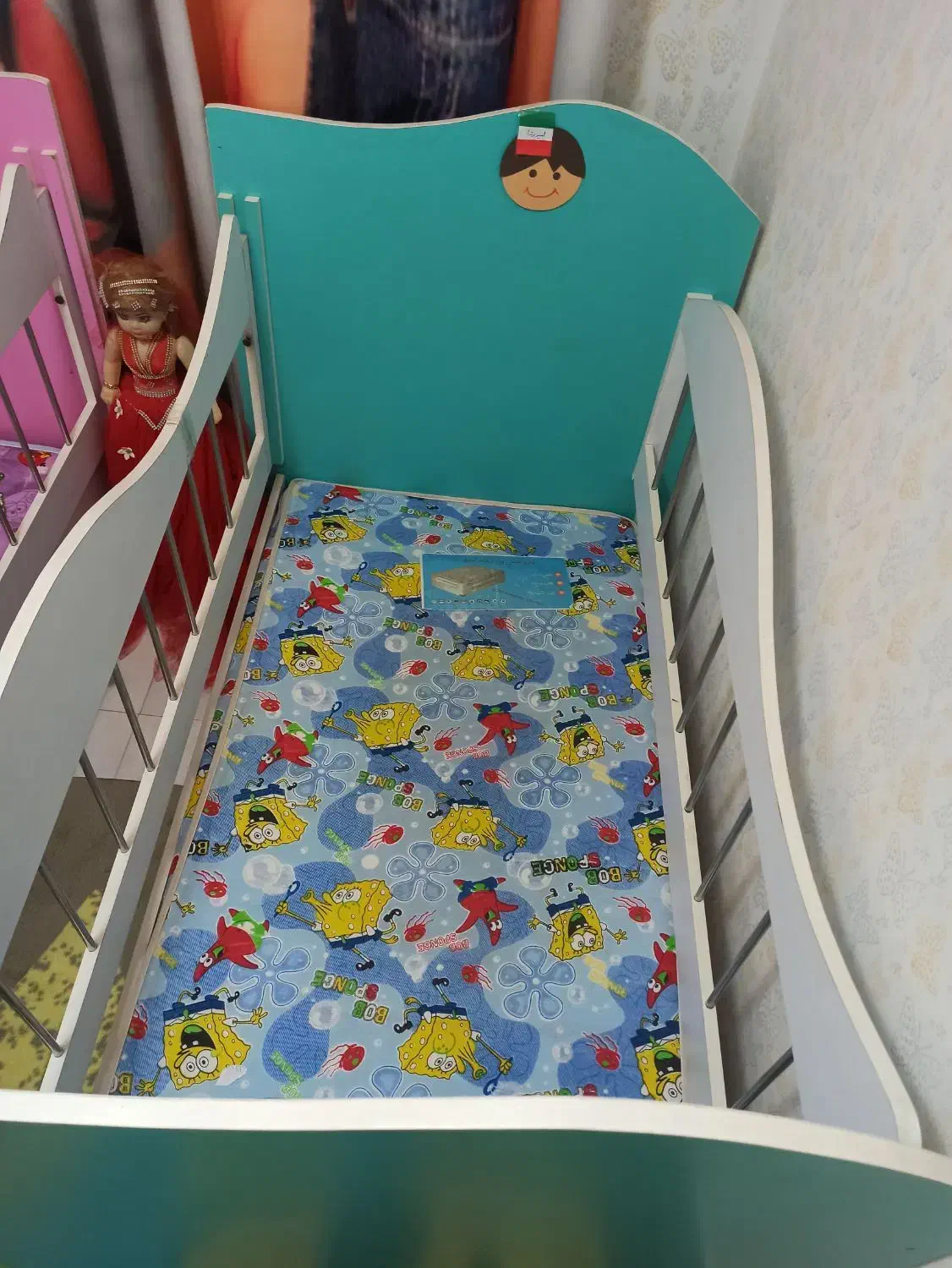 تخت کودک همراه با تشک|تخت و سرویس خواب|رشت, باهنر|دیوار