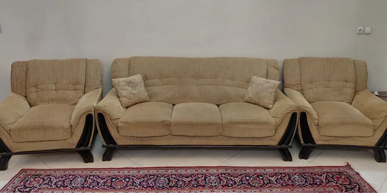 راحتی|مبلمان خانگی و میز عسلی|اصفهان, چشمه باقرخان|دیوار