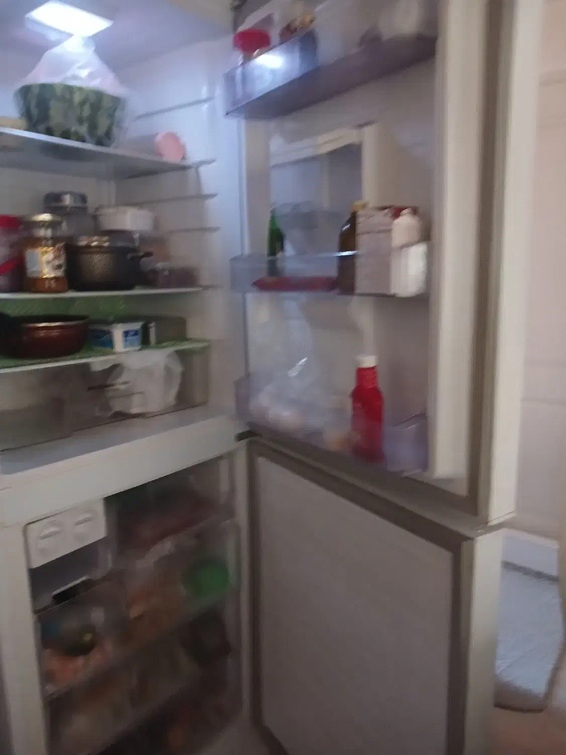 مبل و یخچال|مبلمان خانگی و میز عسلی|دماوند, گیلاوند|دیوار