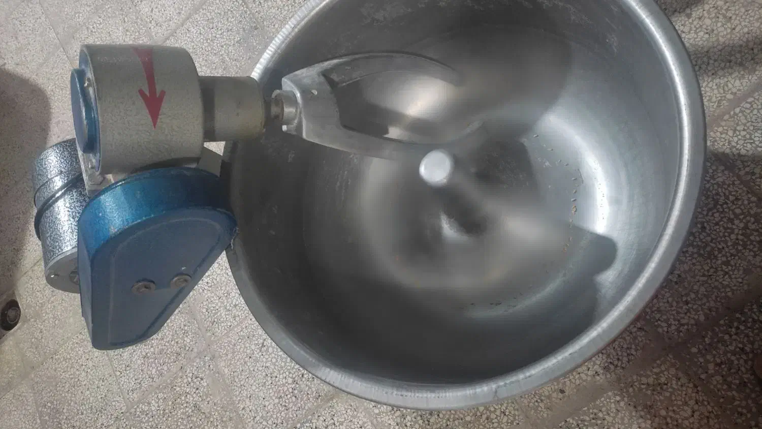 یک دستگاه خمیر گری نو|سایر لوازم برقی|بیرجند, |دیوار