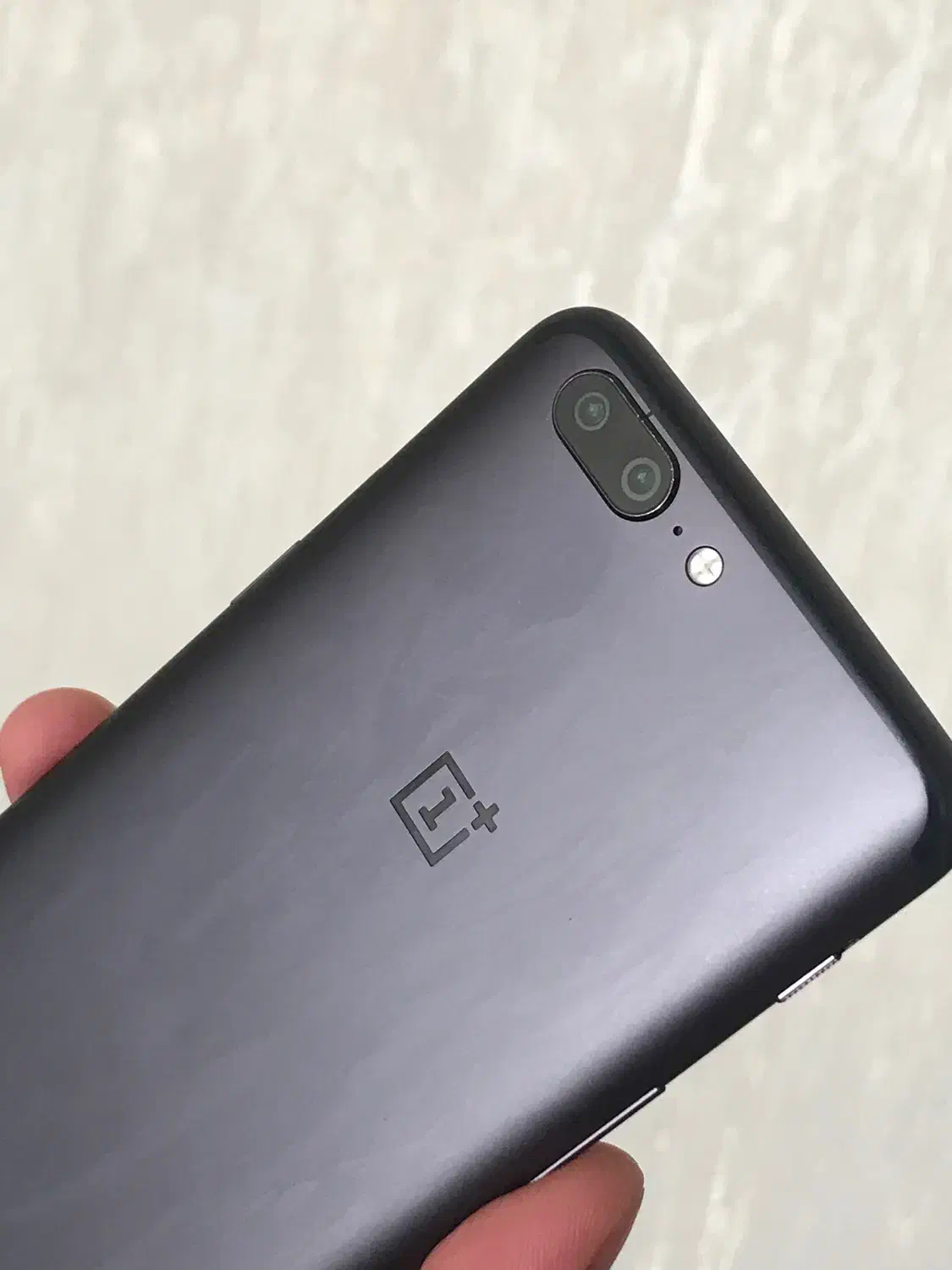 پرچمدار وانپلاس 5 کلکسیونی و استثنائی نونو|موبایل|شیراز, زرهی|دیوار