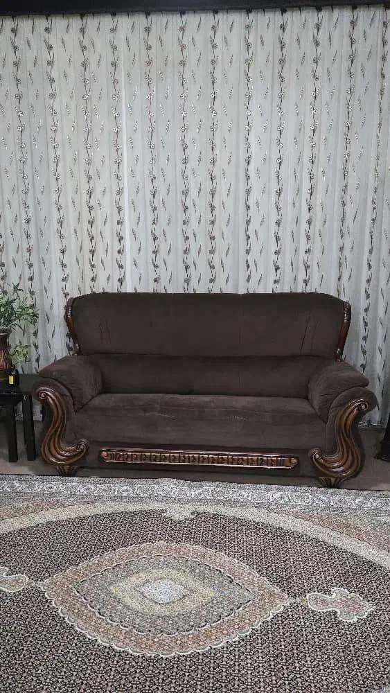 مبل راحتی در شیراز|مبلمان خانگی و میز عسلی|شیراز, کوزه گری|دیوار