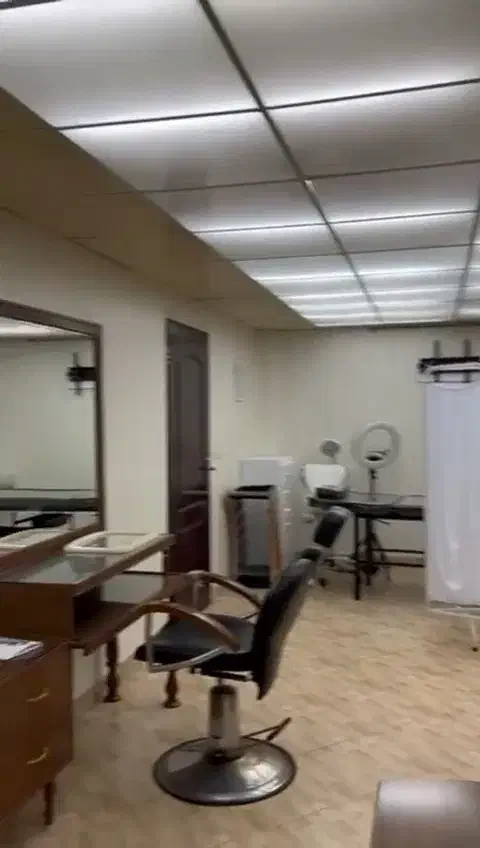 اجاره سالن زیبایی در رشت|اجارهٔ دفتر کار، اتاق اداری، مطب|رشت, منظریه|دیوار