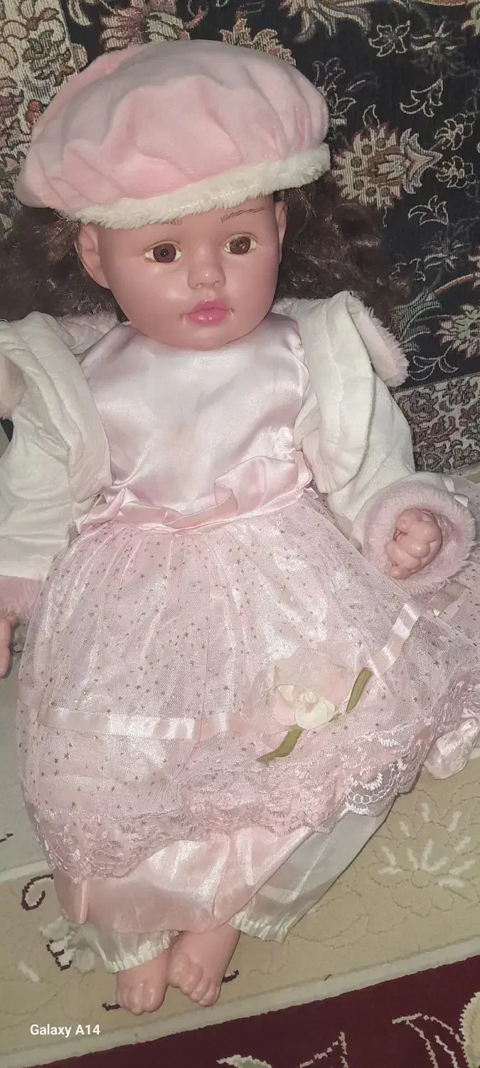 عروسک|اسباببازی|ایلام, |دیوار