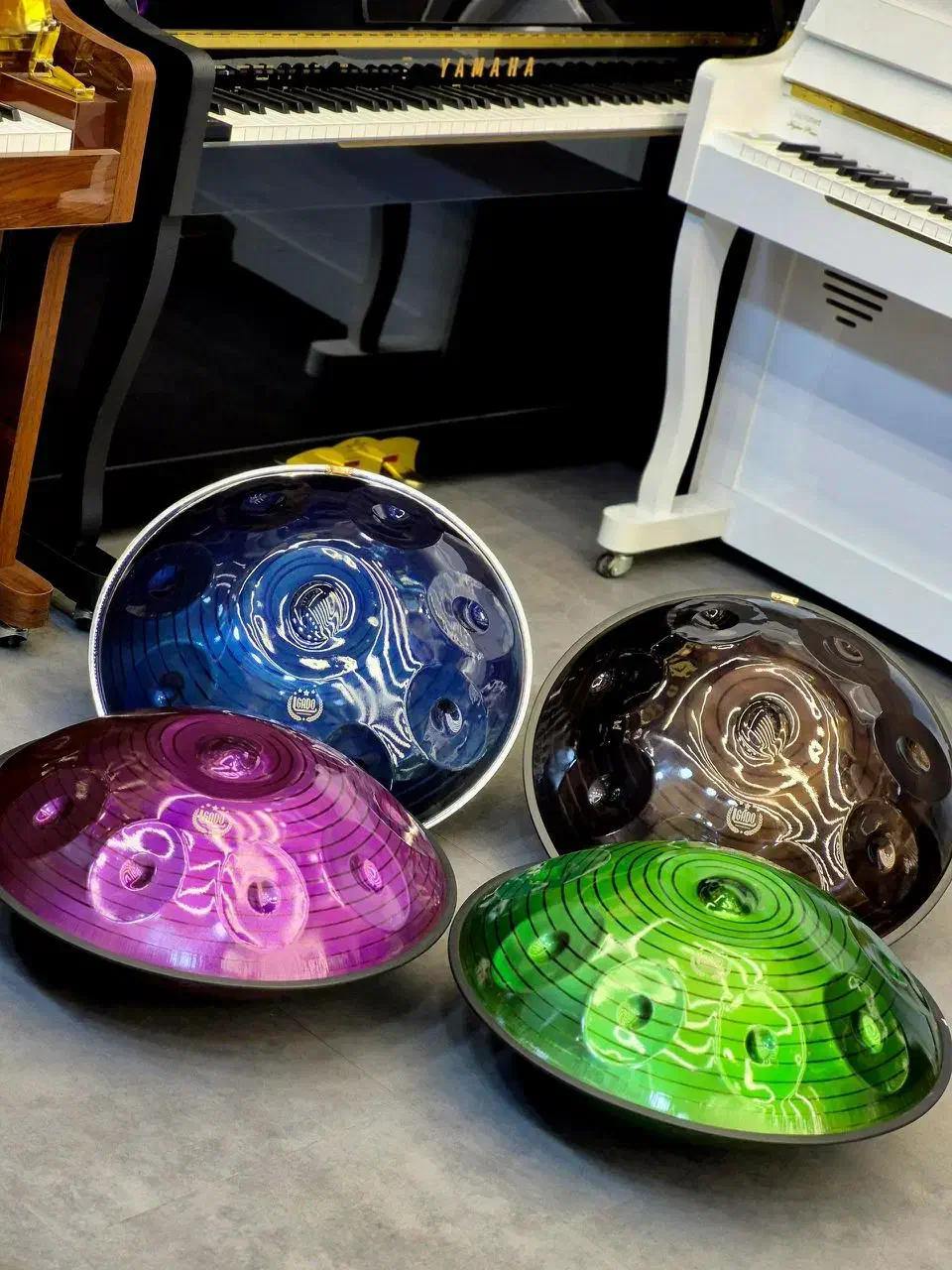 هنگدرام ملودی ( نوازندگی|درام و پرکاشن|تهران, جمهوری|دیوار