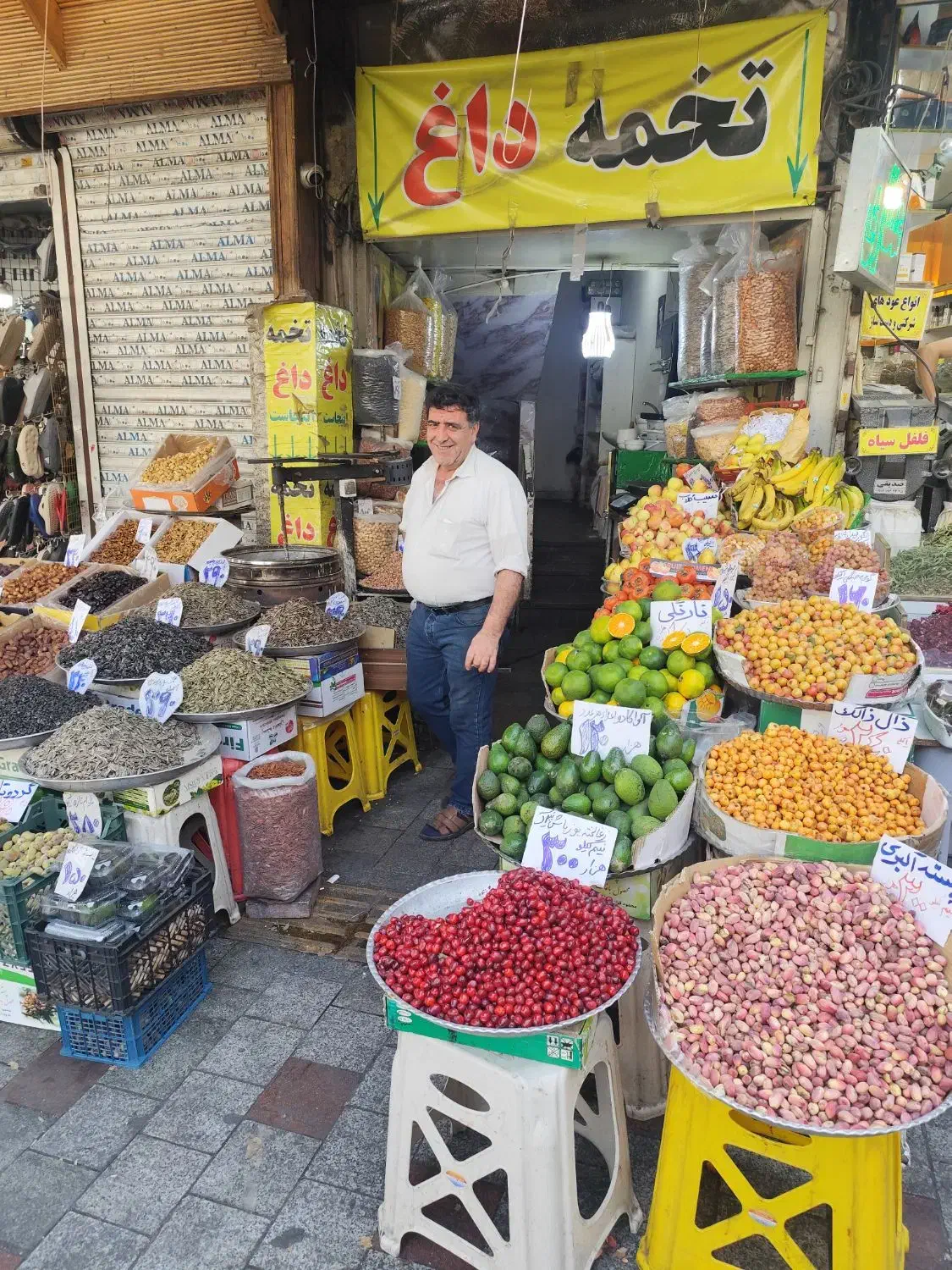 کارگر مغازه در تجریش|استخدام خدمات فروشگاه و رستوران|تهران, تجریش|دیوار