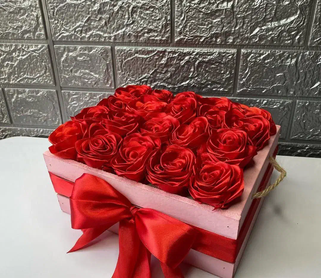 گل روبانی|گل مصنوعی|خلخال, |دیوار