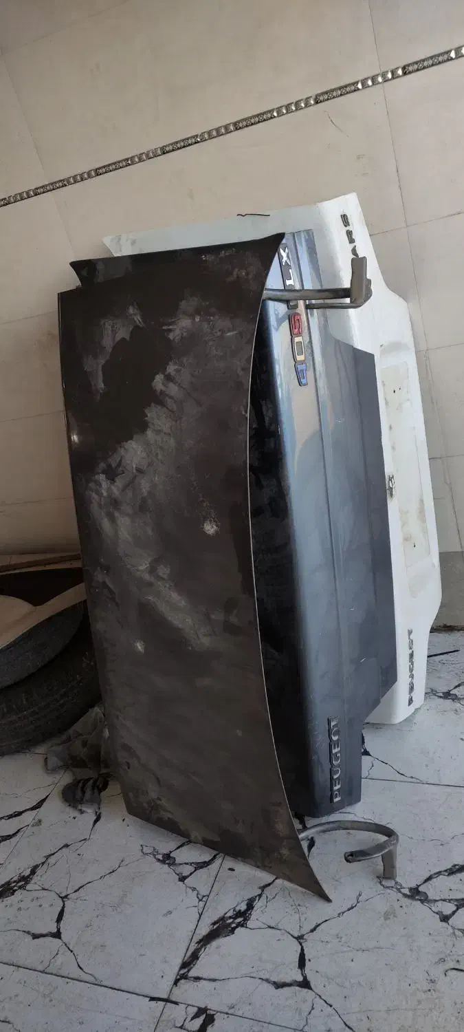 درب و گلگیر و در فابریک و رنگ شده پژو و پژو پارس|قطعات یدکی و لوازم جانبی|بروجرد, |دیوار