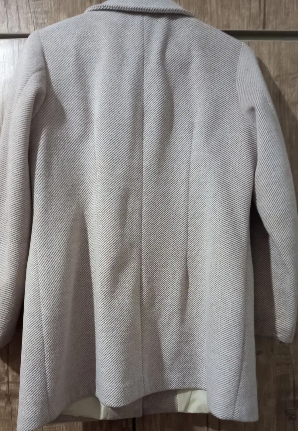 پالتو فوتر|لباس|هشتگرد, شهرک راه آهن|دیوار