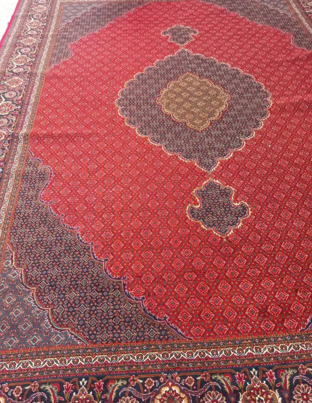 تعدادی وسیله منزل|فرش|کرمانشاه, |دیوار