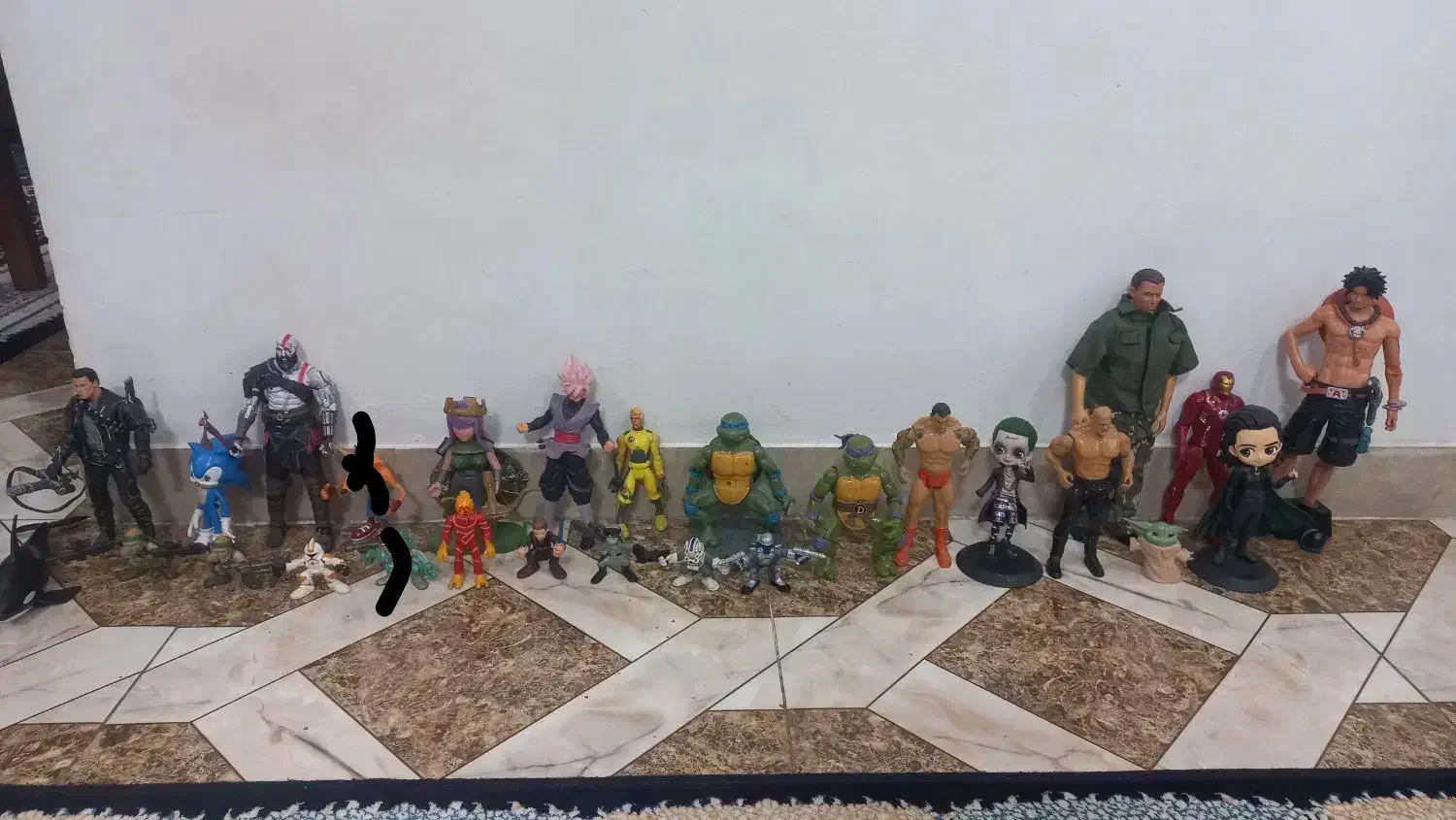 تعداد زیادی فیگور کلکسیونی و برای دکور|اسباب‌‌بازی|ری, سیزده آبان|دیوار