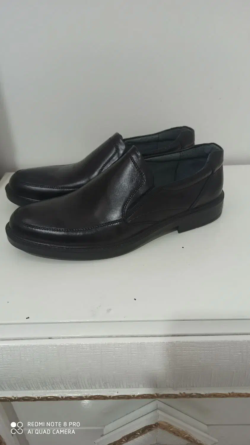 دوجفت کفش مشکی چرم با بند و بدون بند سایز42|کیف، کفش، کمربند|ورامین, ورامین|دیوار